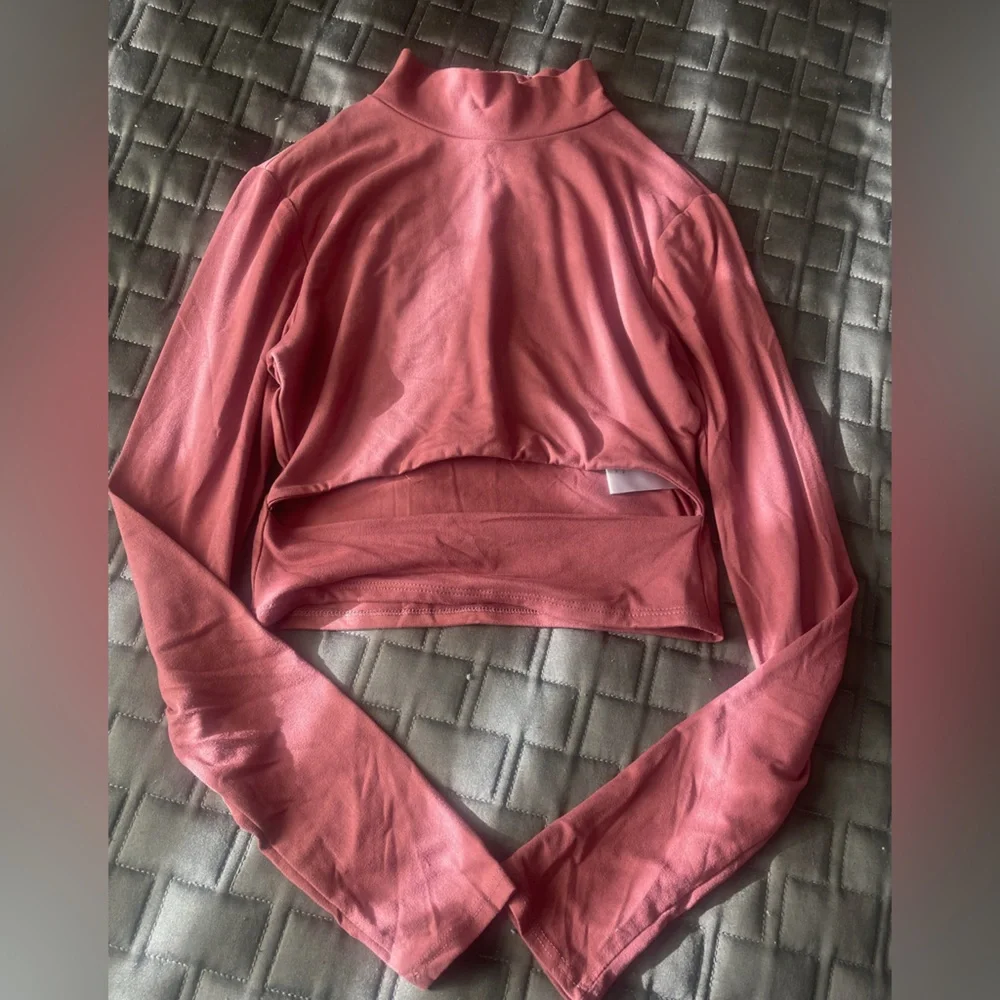 Urban Outfitters dusty rose/salmon long sleeve, turtle neck top - Picture 1 of 3